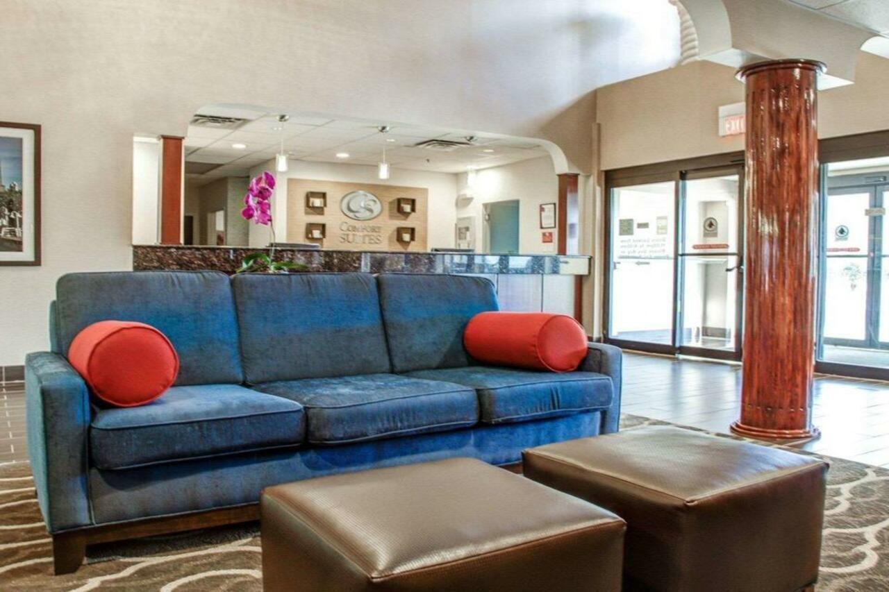 Comfort Suites Lombard - Addison Eksteriør bilde