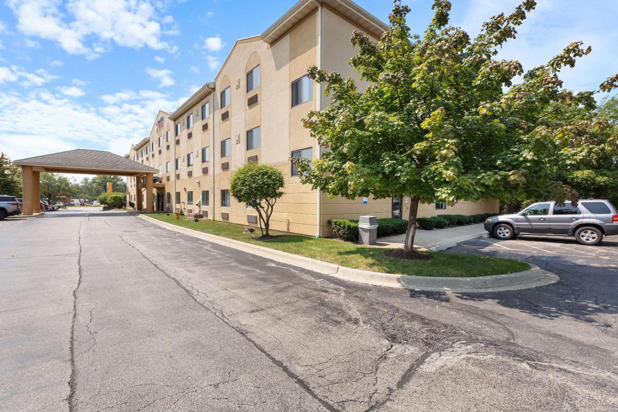 Comfort Suites Lombard - Addison Eksteriør bilde
